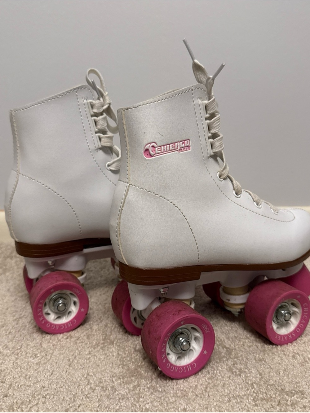 Chicago Skates White Kids Roller Skates with Pink Wheels, size 1